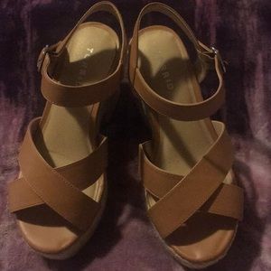Tan Torrid wedges 😍
